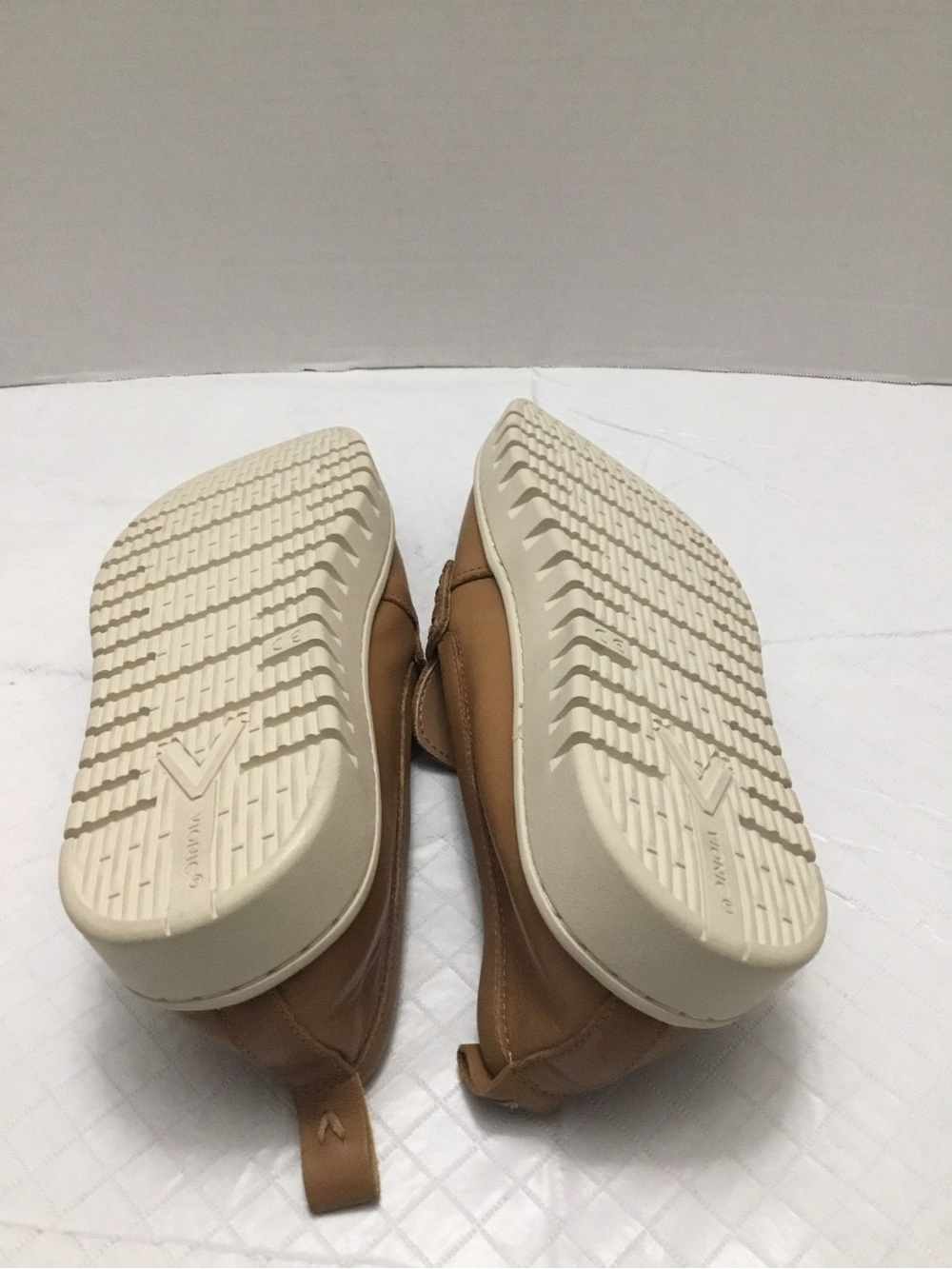 Women’s Vionic Tan Leather Slip-On Loafers size 7 - Picture 7 of 9